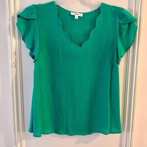 mine Emerald Scalloped V-Neck Flutter Sleeve Top